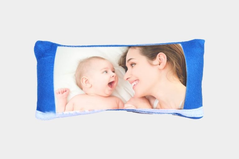 Almohada con sublimación de bebé y mamá
