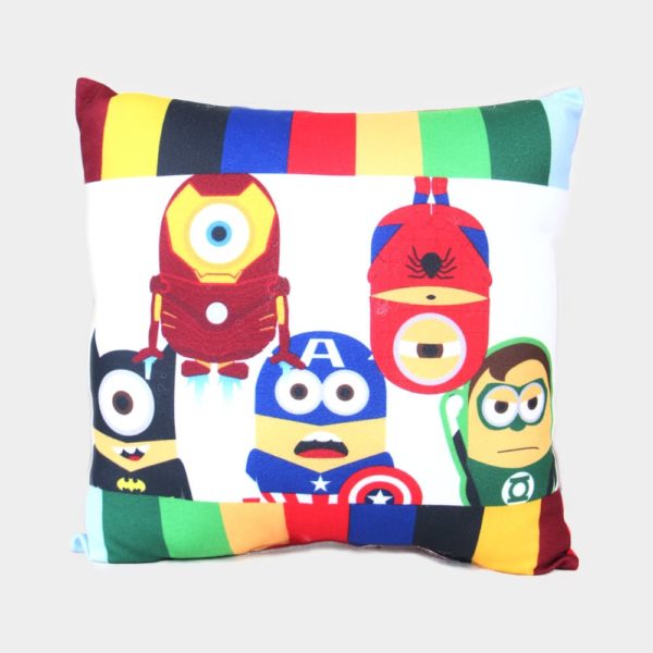 Cojín sublimado con personajes de los minions