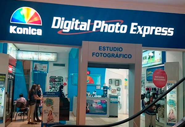 Local en Pichincha ubicado en el Centro Comercial Condado Shopping
