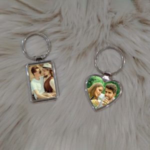 Llaveros en forma de corazón y cuadrado con fotografía sublimada